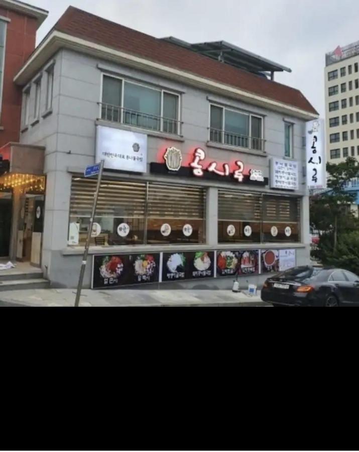 Lotte Castle Marina Aparthotel Yeosu Exterior photo